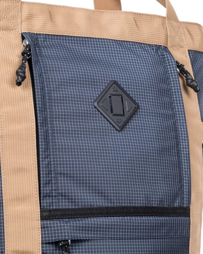 Element Ferry Hybrid 65L - Outdoor Convertible Tote Bag For Men 5 Element Ferry Hybrid 65L - Outdoor Convertible Tote Bag For Men - Image 3